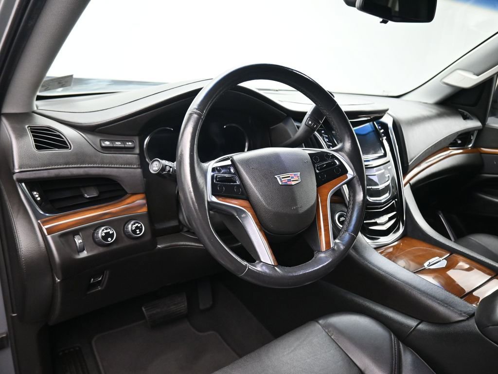 Used 2017 Cadillac Escalade Premium Luxury image 14