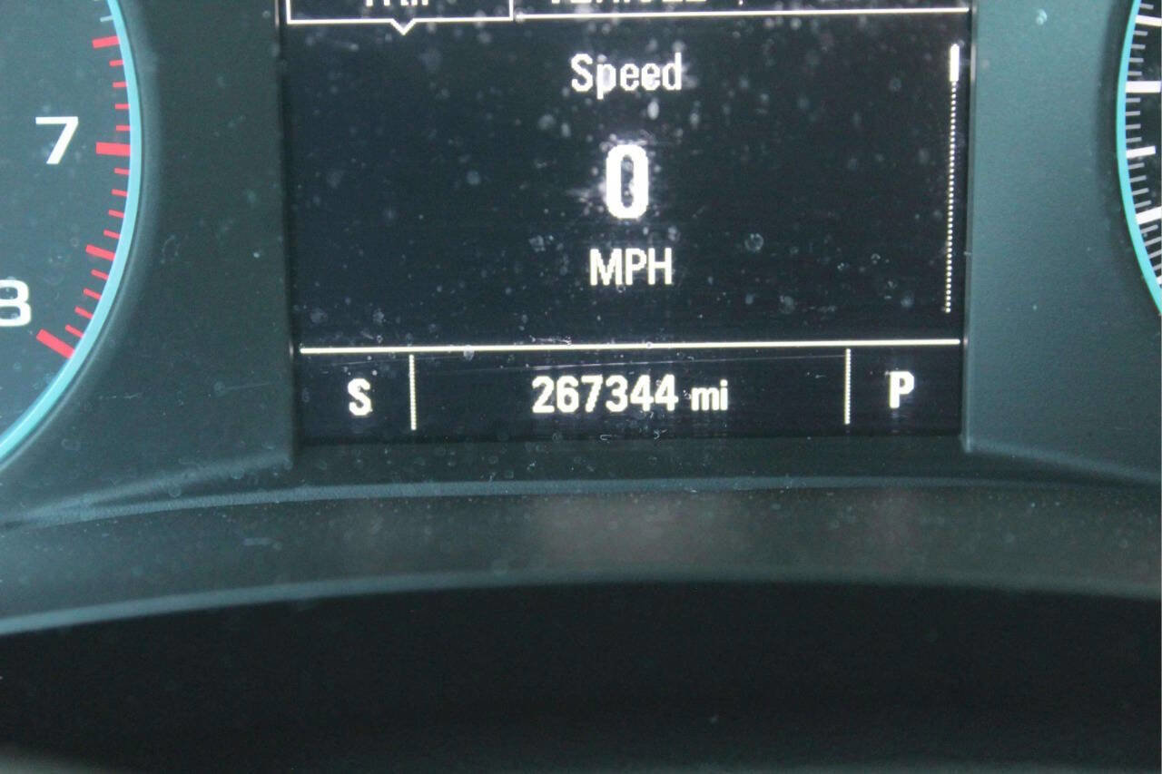 Used 2019 Chevrolet Traverse LS FWD image 8