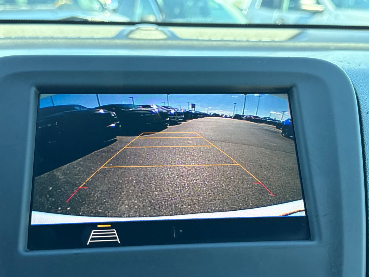 Used 2020 Chevrolet Equinox LS AWD/4WD image 21