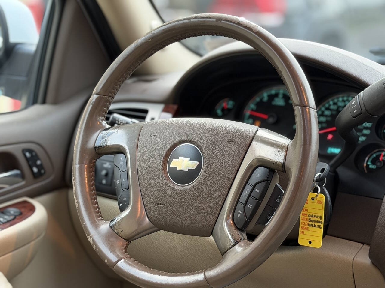 Used 2009 Chevrolet Suburban LT w/ Luxury Package RWD image 14