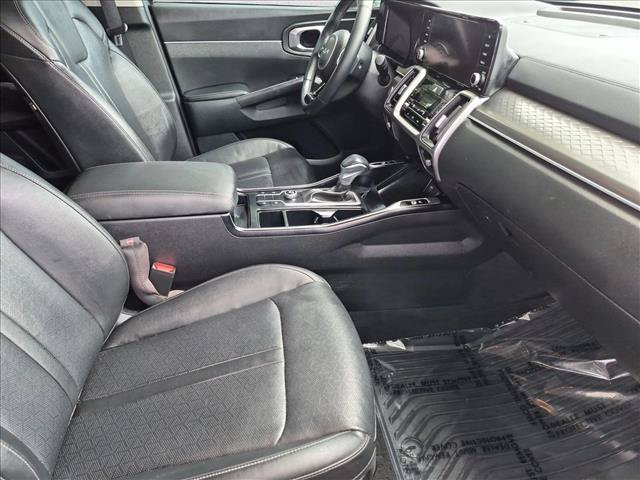 Used 2023 Kia Sorento S FWD image 21