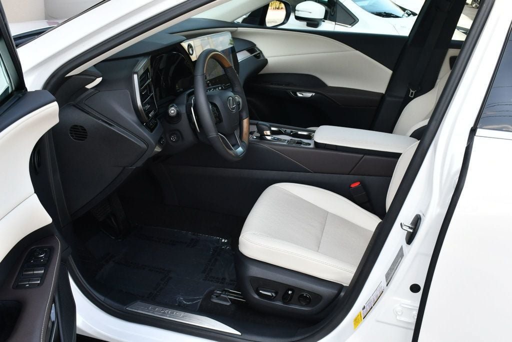 Used 2023 Lexus RX 350 Premium Plus w/ Accessory Package FWD image 40