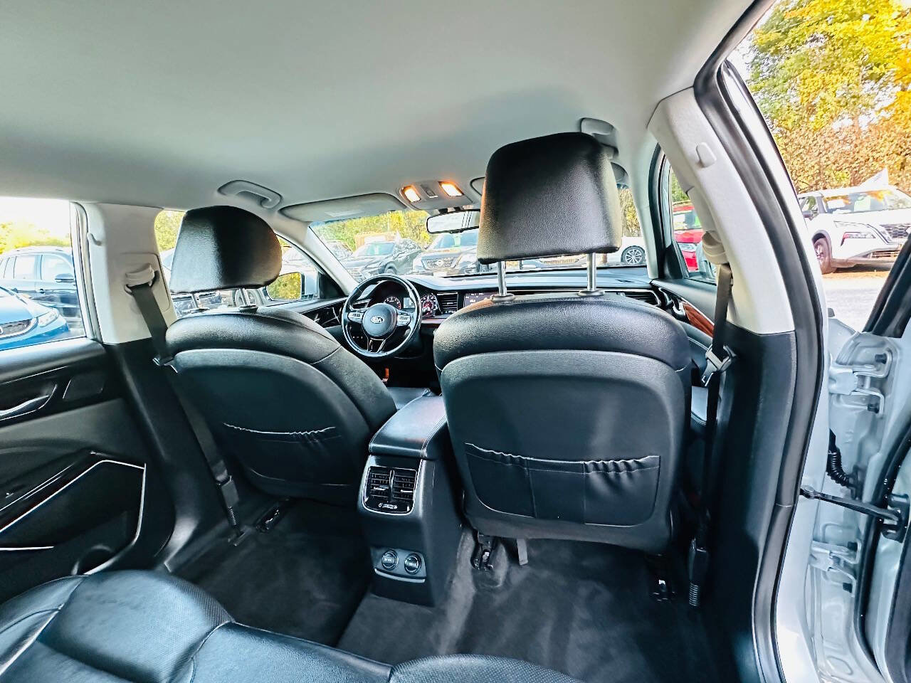 Used 2018 Kia Cadenza Premium image 22