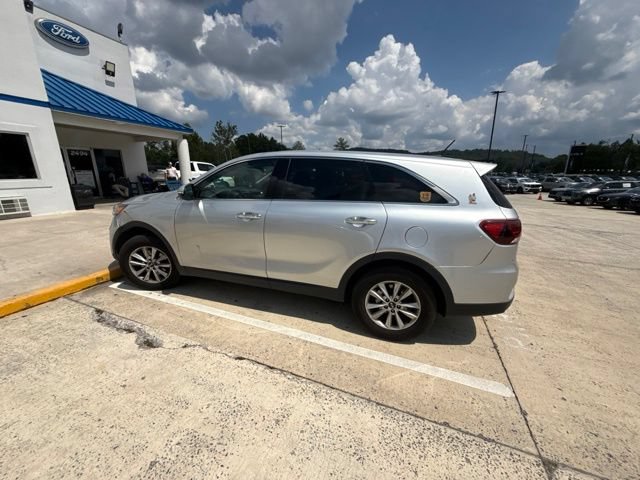 Used 2019 Kia Sorento L FWD image 25