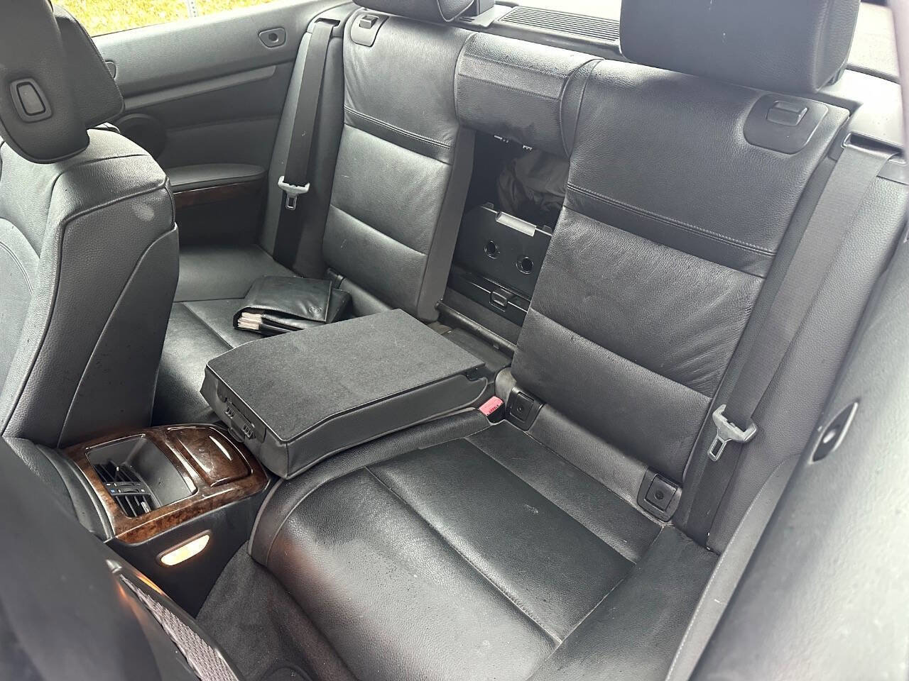 Used 2009 BMW 328i Convertible image 11