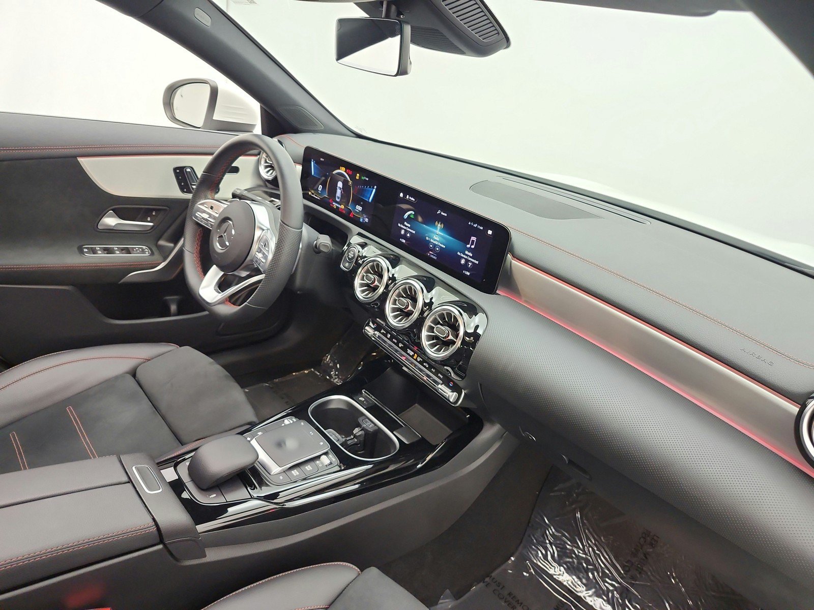 Certified 2023 Mercedes-Benz CLA 35 AMG 4MATIC image 19