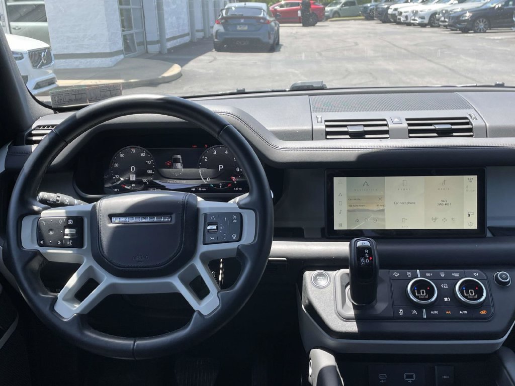 Certified 2024 Land Rover Defender 110 X-Dynamic SE AWD/4WD image 13