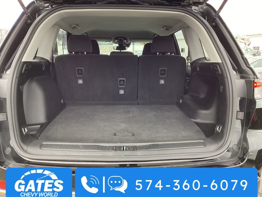 Used 2023 Jeep Grand Cherokee Laredo w/ Trailer Tow Prep Group (B) AWD/4WD image 11