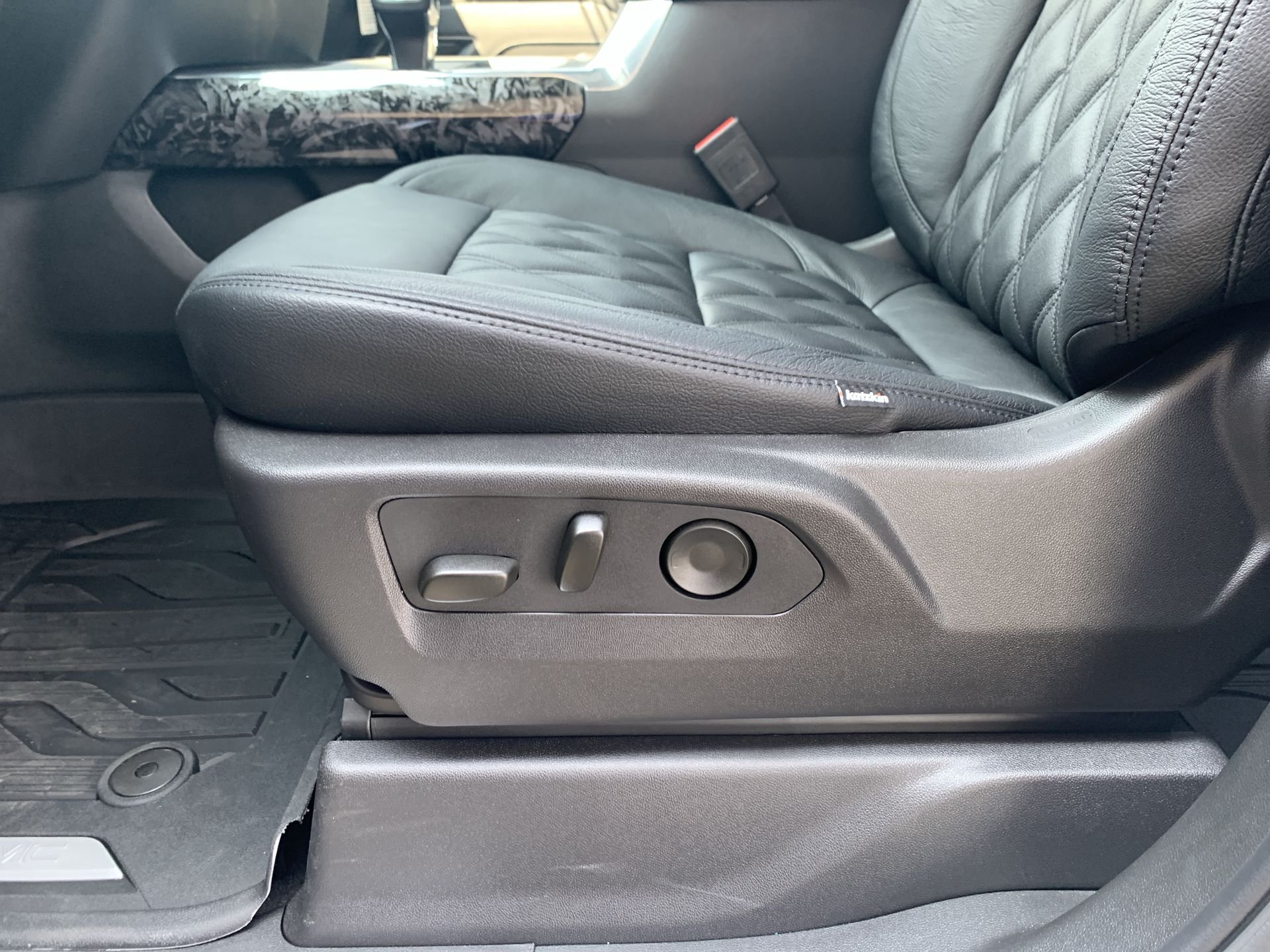New 2025 GMC Sierra 1500 Elevation w/ Elevation Premium Package AWD/4WD image 38