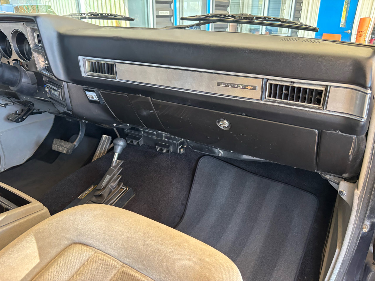 Used 1991 Chevrolet Blazer 4WD image 23