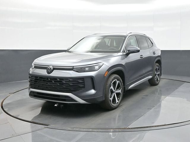 New 2026 Volkswagen Tiguan SE AWD/4WD image 3