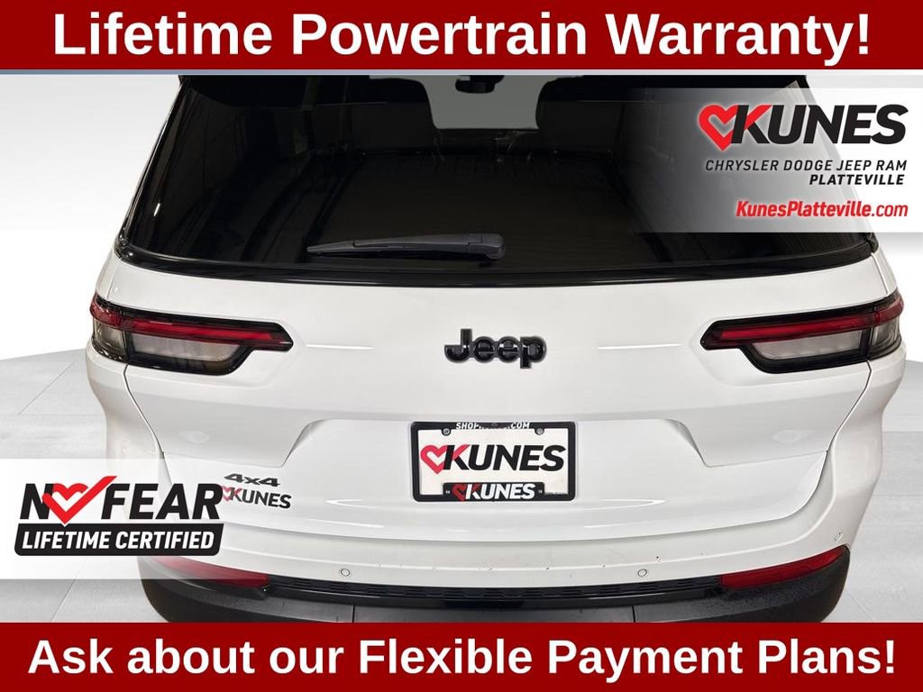 Used 2023 Jeep Grand Cherokee L Laredo image 9