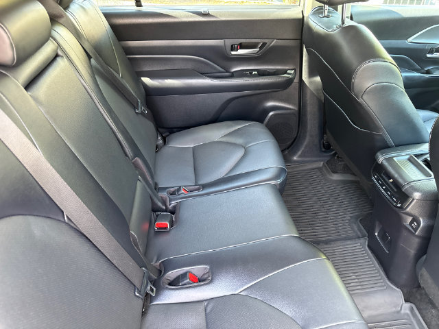 Certified 2025 Toyota Grand Highlander AWD Hybrid image 18