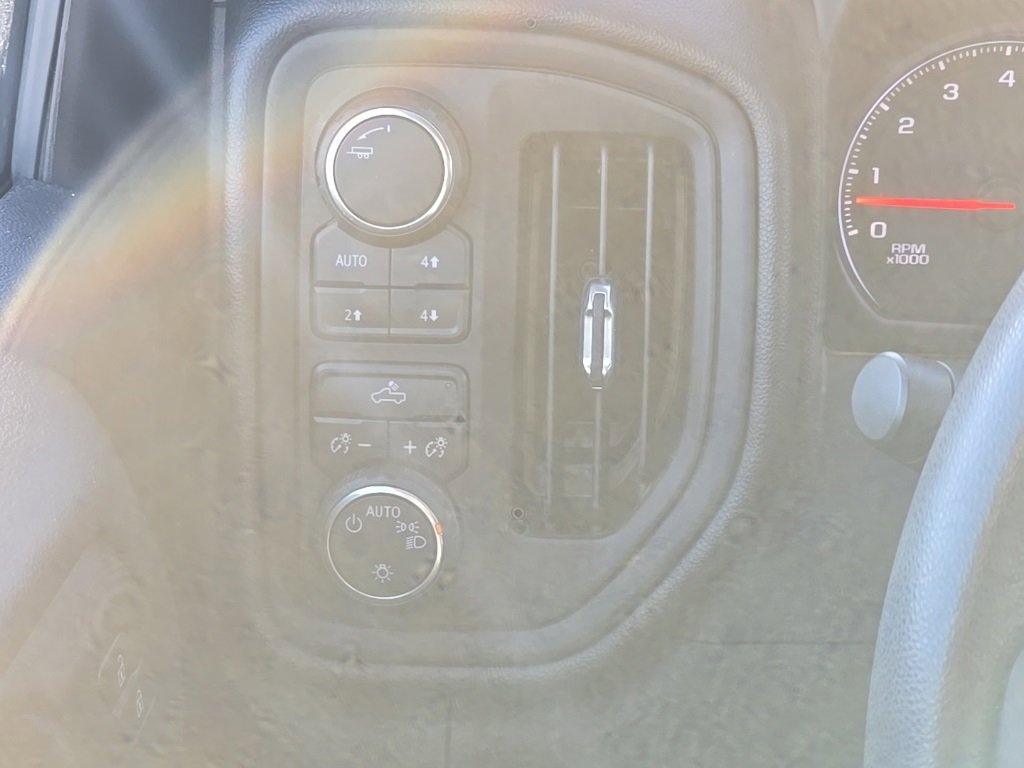 Used 2020 Chevrolet Silverado 1500 Custom Trail Boss w/ Custom Convenience Package image 29