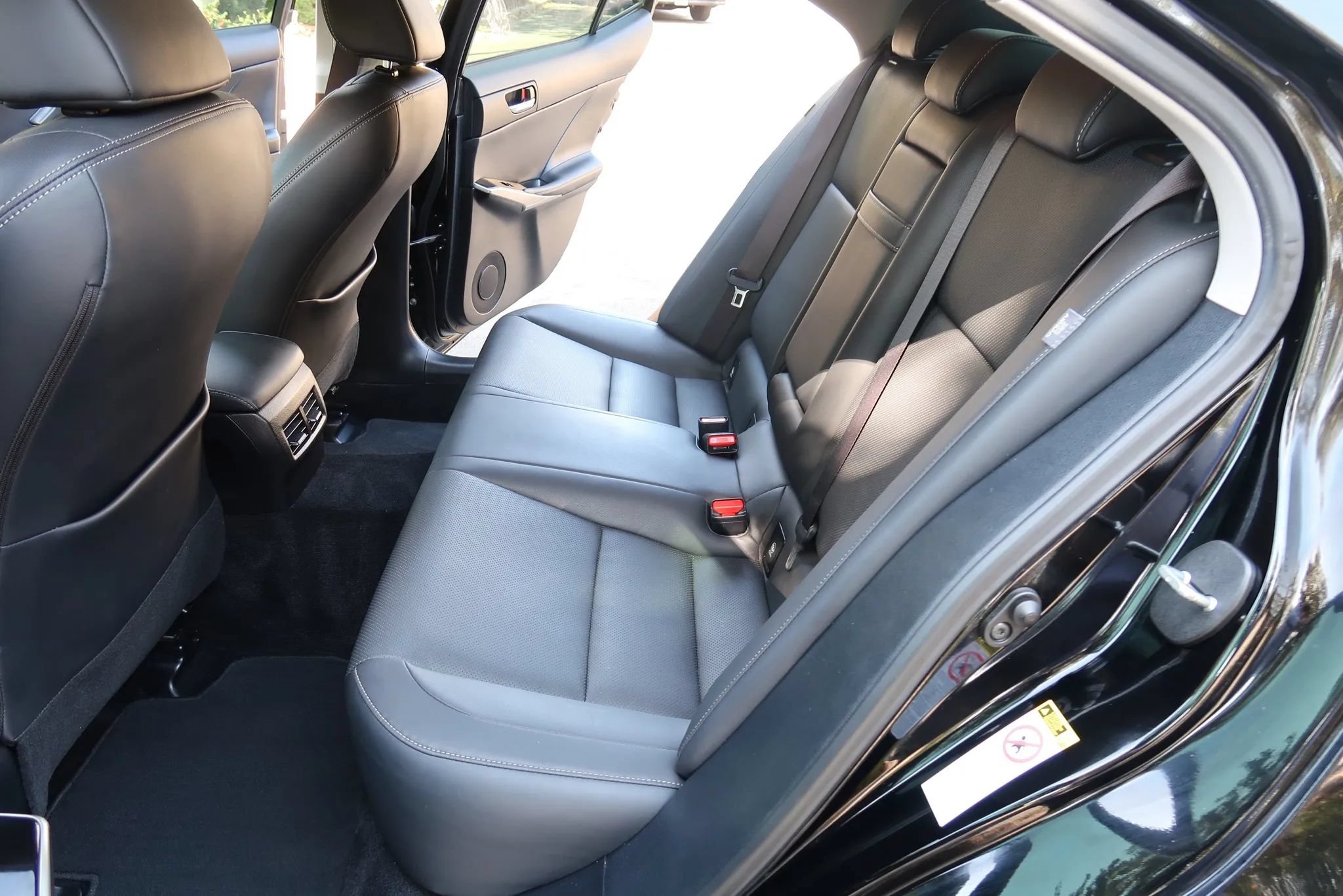 Used 2016 Lexus IS 300 AWD image 20