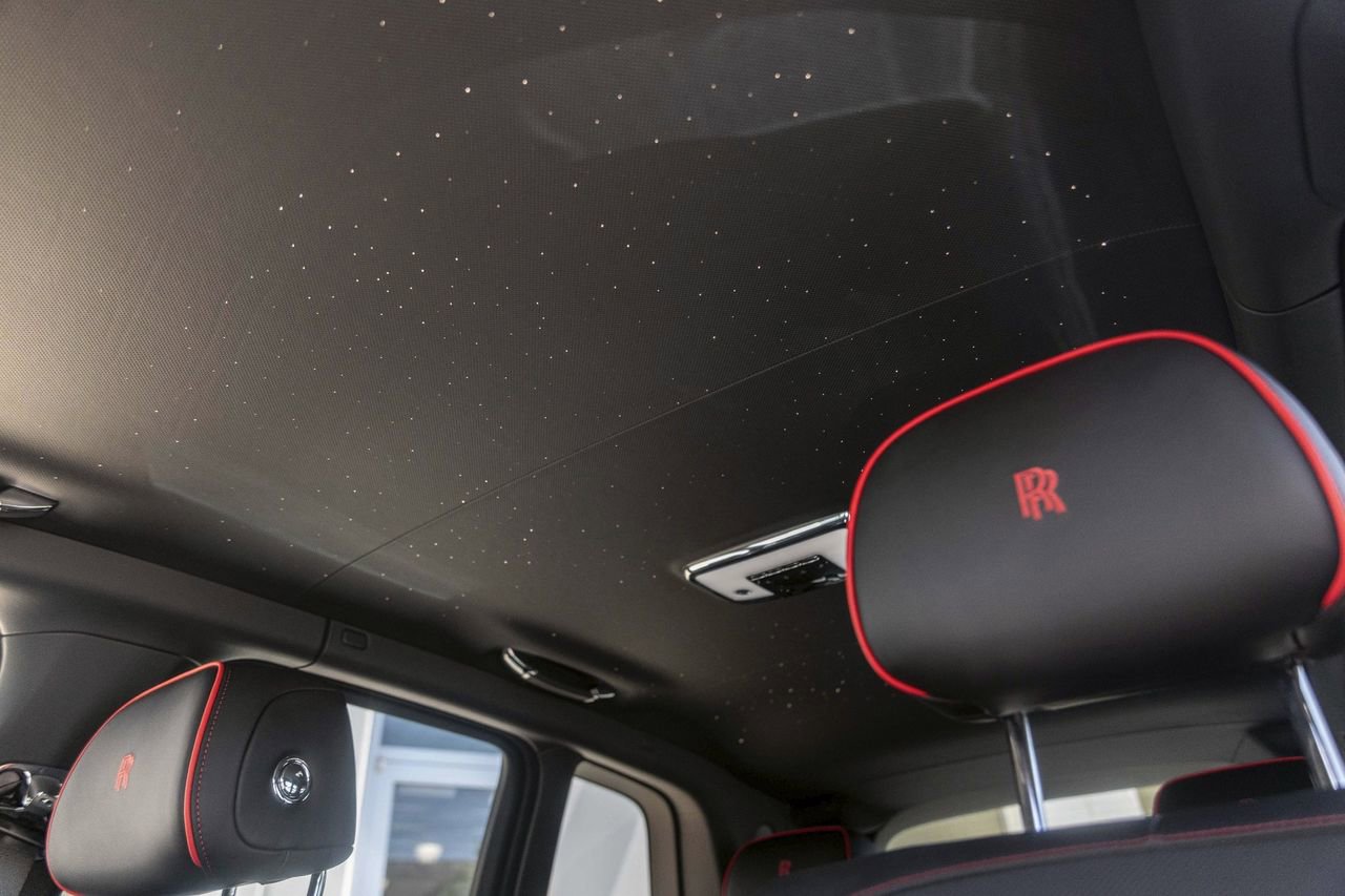 New 2026 Rolls-Royce Cullinan Black Badge image 45