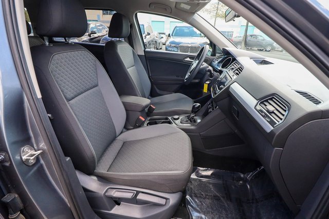 Used 2021 Volkswagen Tiguan S image 41