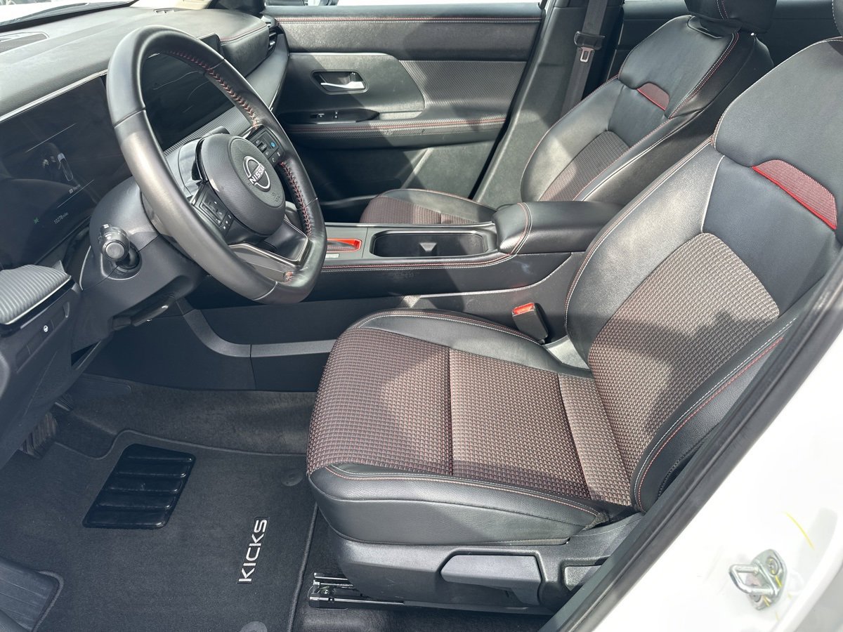 Used 2025 Nissan Kicks SR image 10