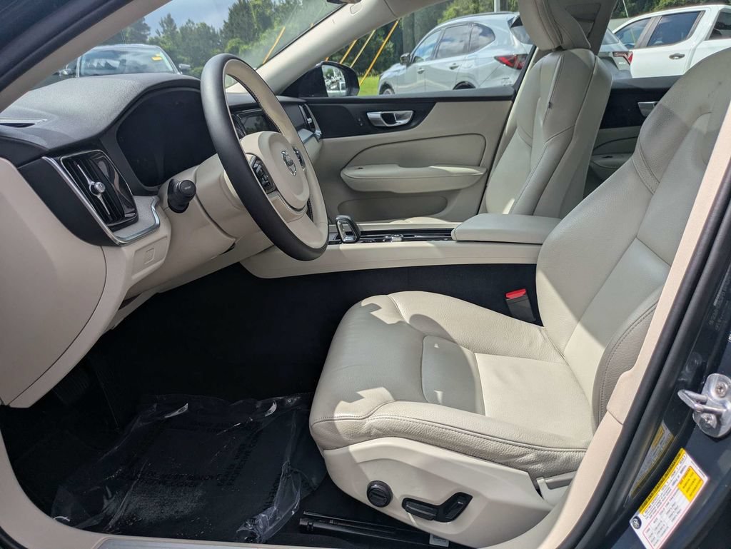 Certified 2024 Volvo S60 B5 Plus w/ Climate Package AWD/4WD image 21