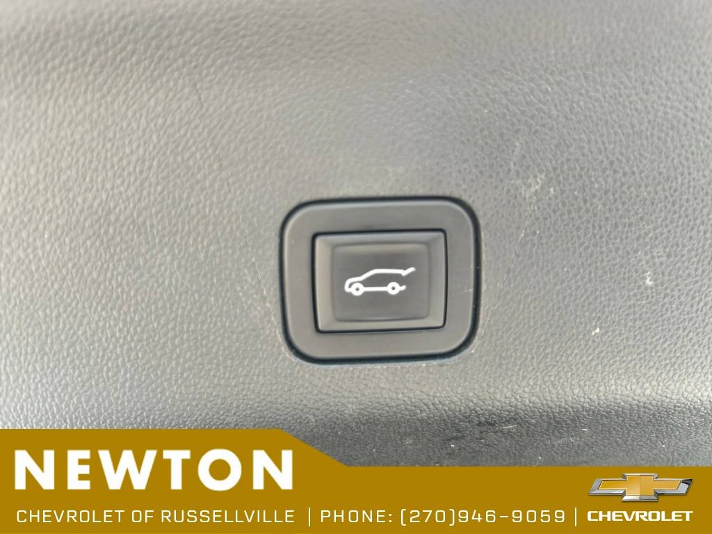 Used 2025 Chevrolet Suburban Z71 w/ Comfort Package AWD/4WD image 44