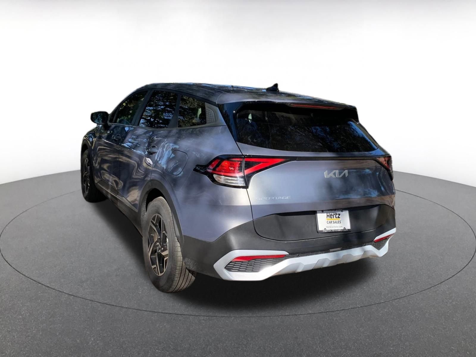 Used 2025 Kia Sportage LX image 5