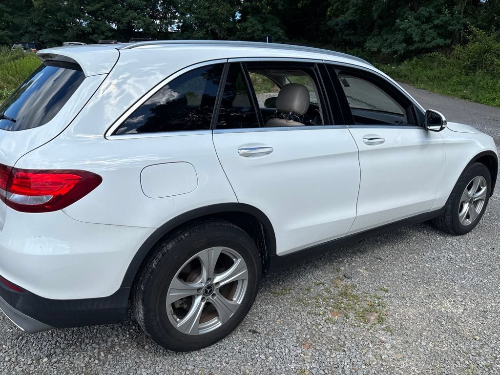 Used 2017 Mercedes-Benz GLC 300 image 5
