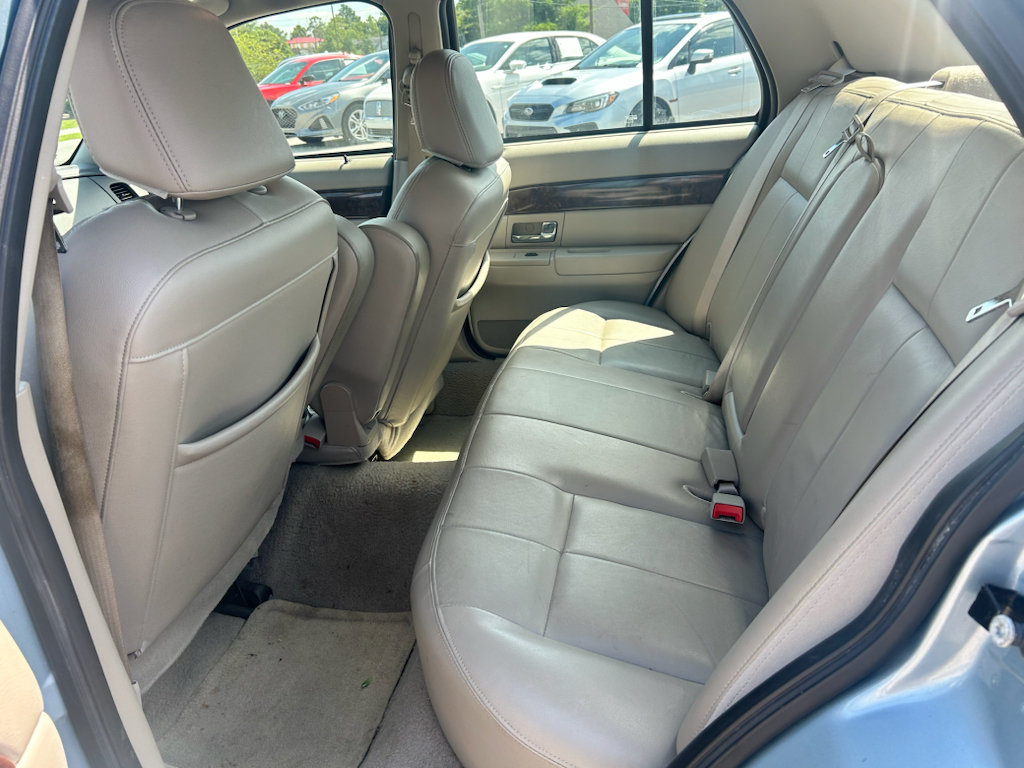 Used 2008 Mercury Grand Marquis GS RWD image 11