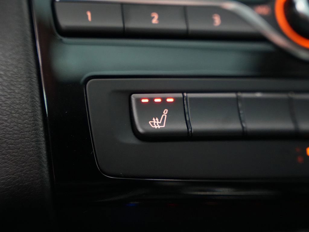 Used 2019 INFINITI QX30 w/ Navigation Package image 21