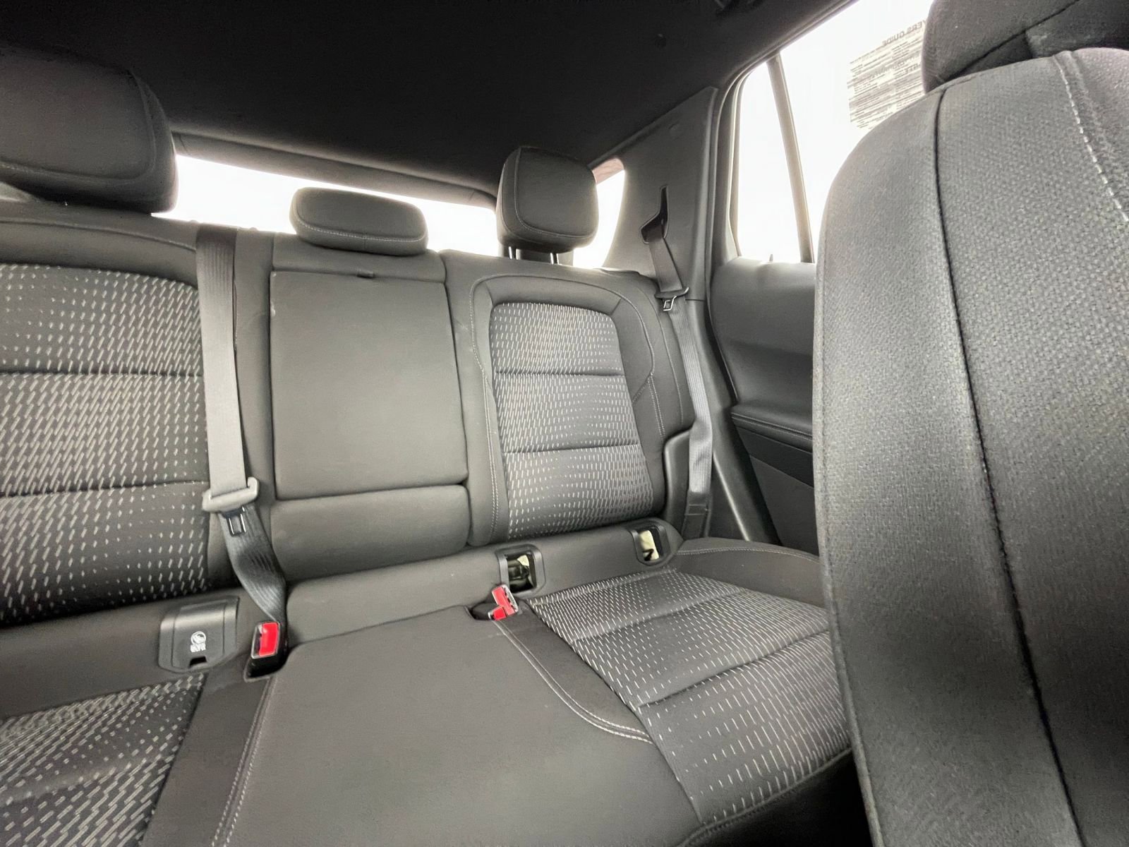 Used 2025 Chevrolet Equinox LT image 36