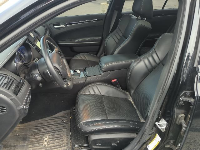 Certified 2023 Chrysler 300 C RWD image 5