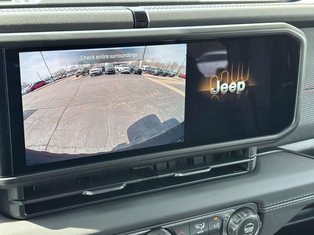 New 2026 Jeep Wrangler Unlimited Rubicon w/ Xtreme 35 Tire Package image 19