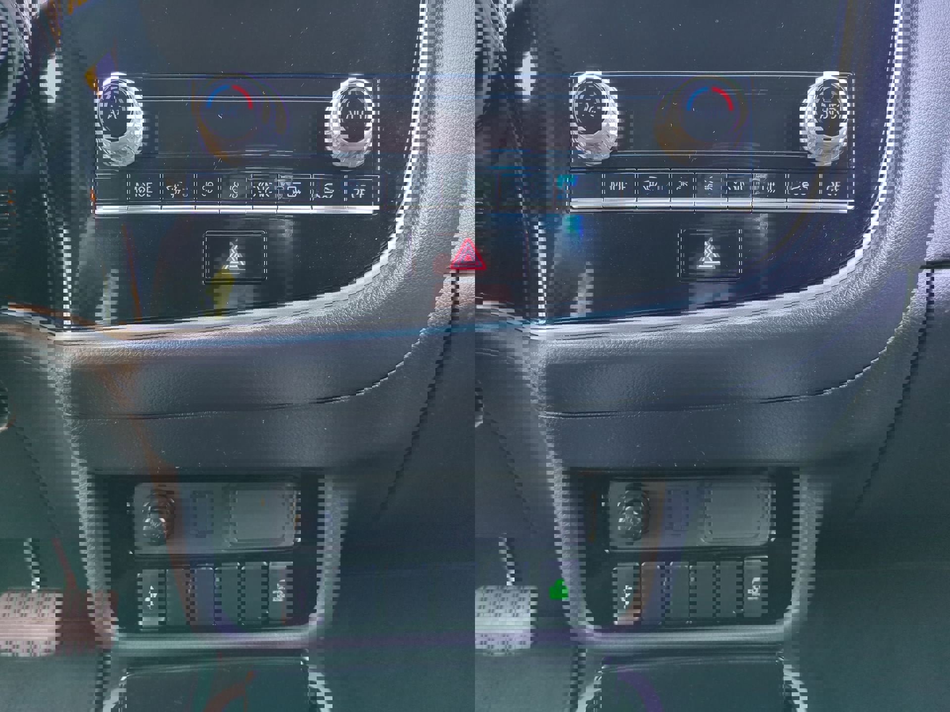 Used 2020 Mitsubishi Outlander ES image 55