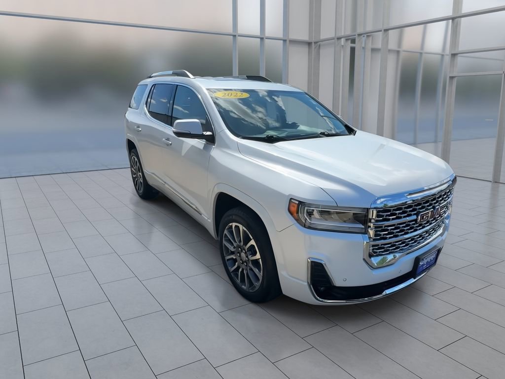 Used 2022 GMC Acadia Denali w/ Denali Ultimate Package AWD/4WD image 3