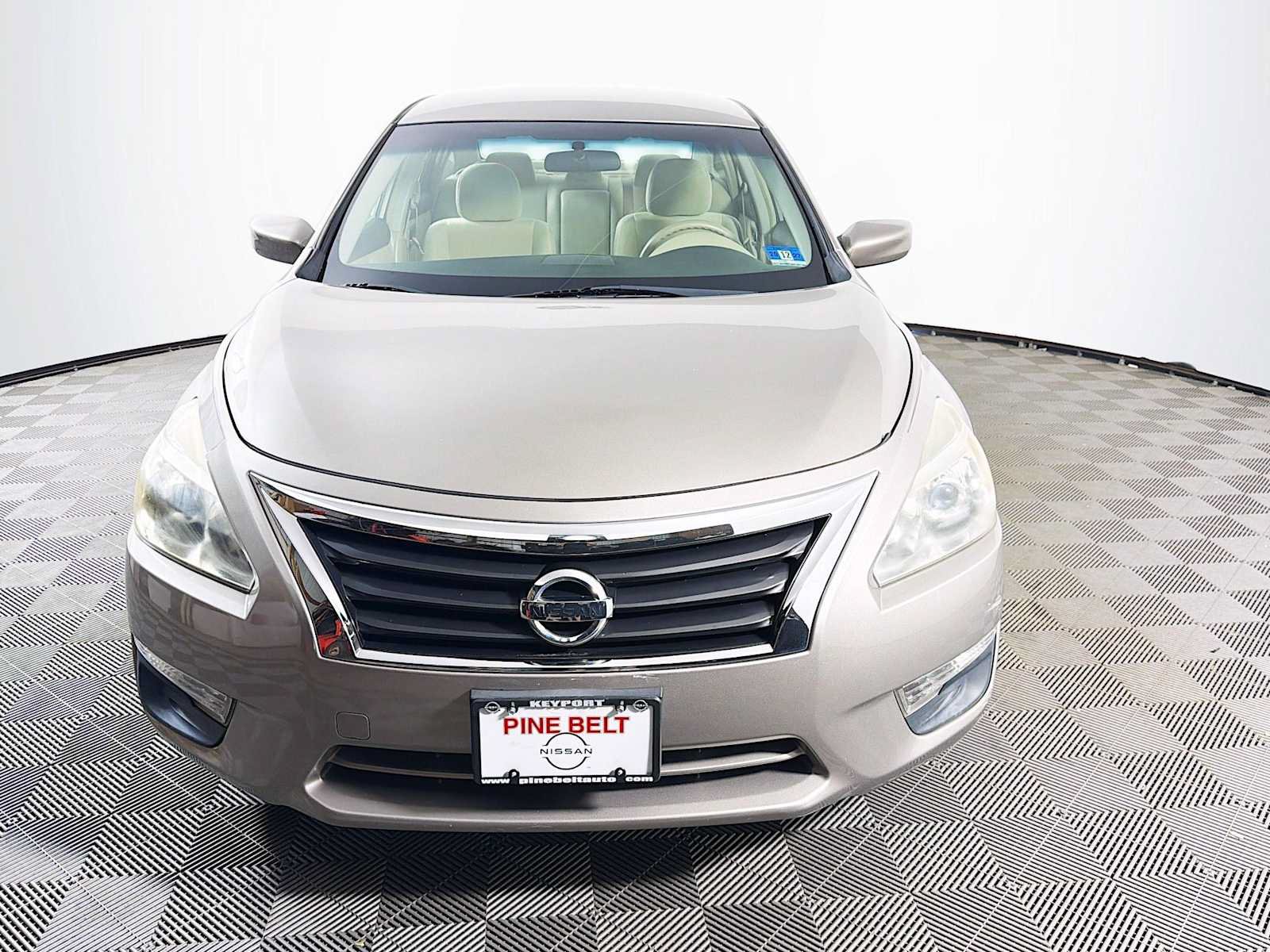 Used 2013 Nissan Altima 2.5 S FWD image 2