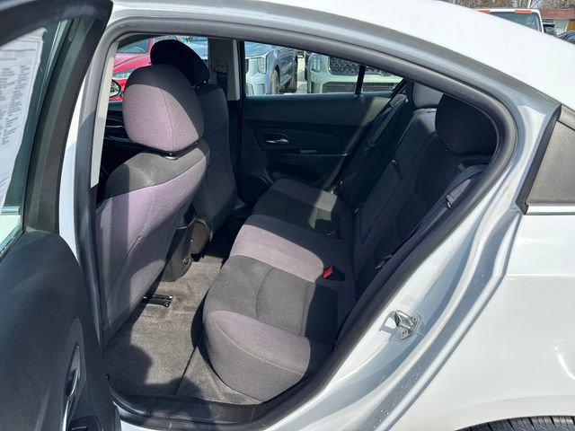 Used 2014 Chevrolet Cruze LT FWD image 15