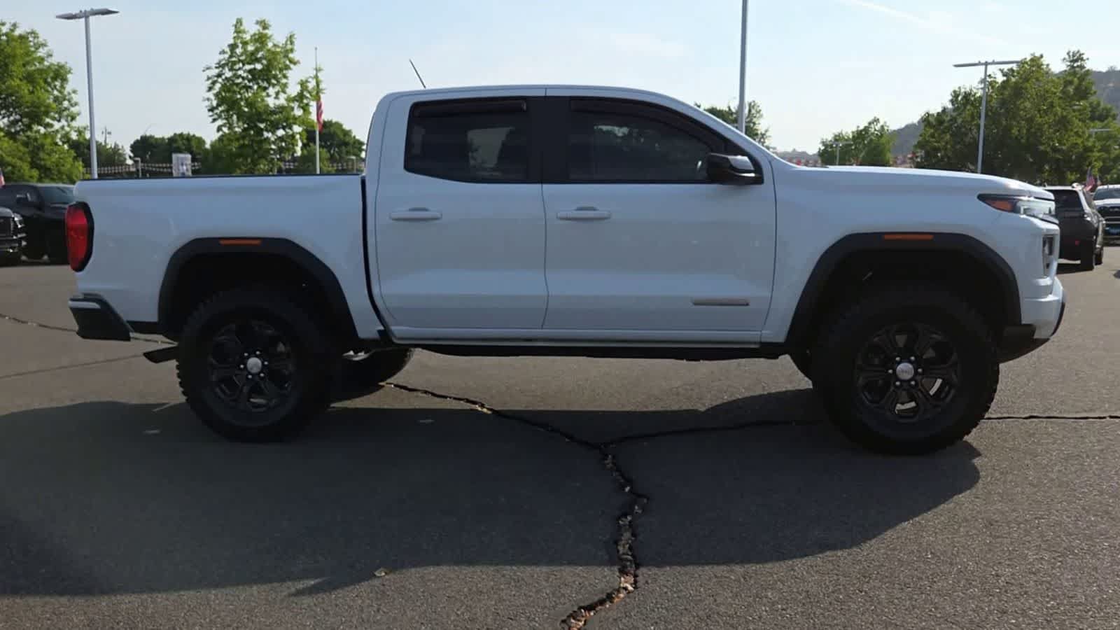 Used 2024 GMC Canyon Elevation w/ Convenience Package RWD image 9