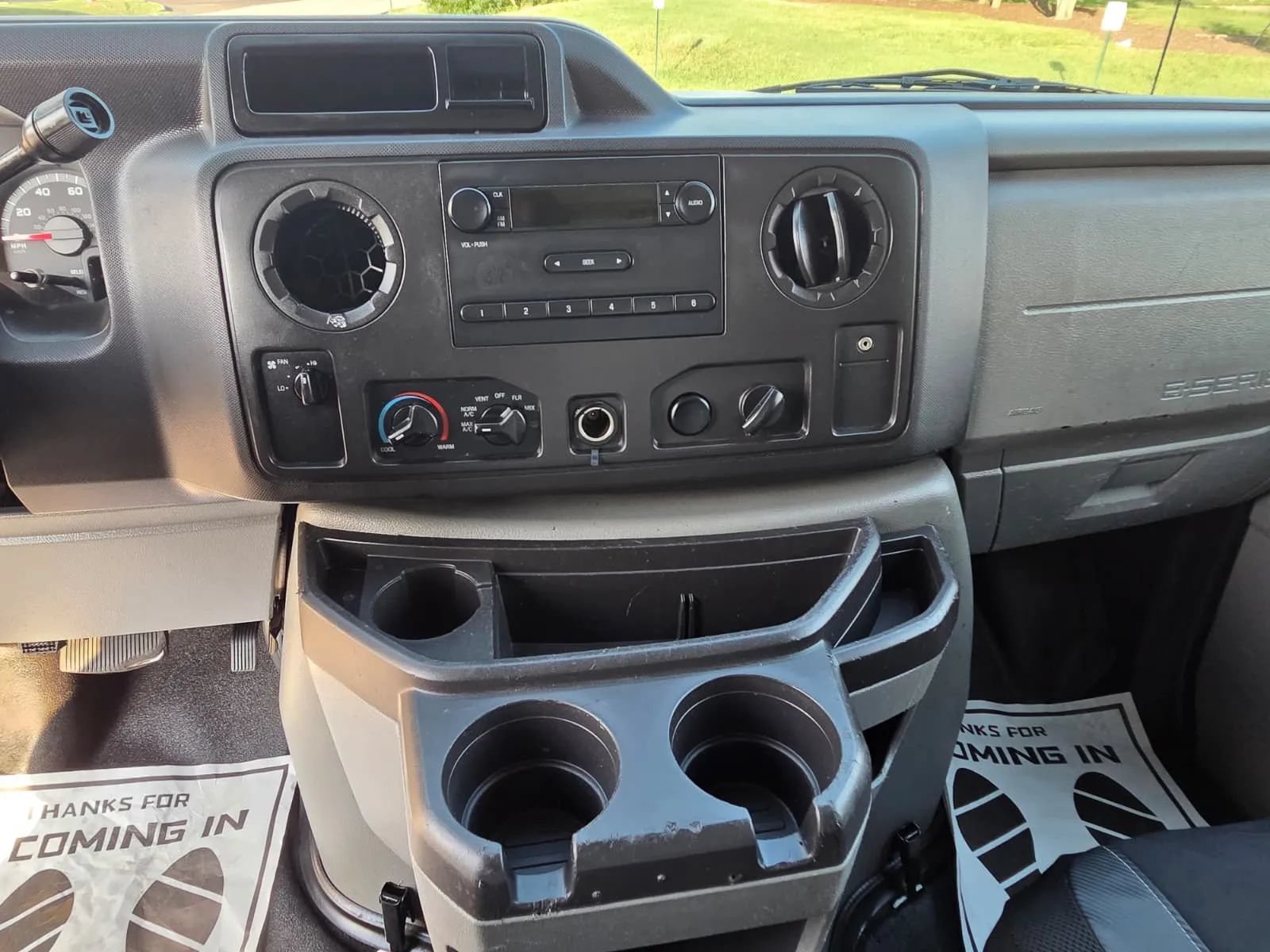 Used 2013 Ford E-350 and Econoline 350 Super Duty RWD image 17