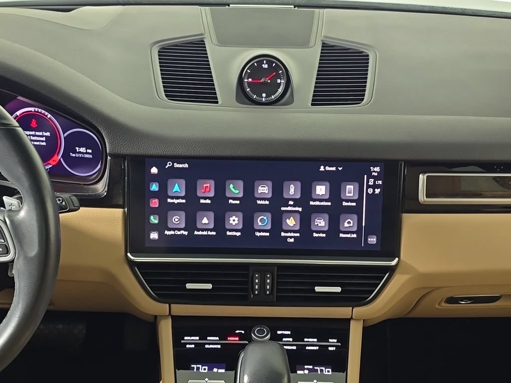 Certified 2023 Porsche Cayenne Platinum Edition AWD/4WD image 19