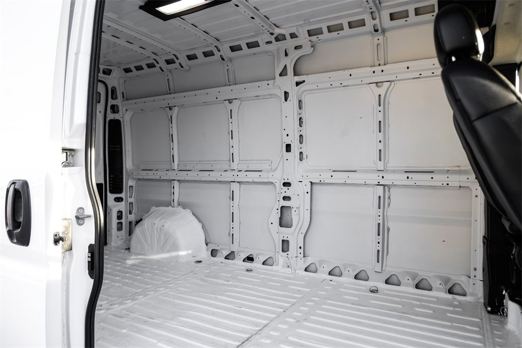 Used 2024 RAM ProMaster 2500 w/ Quick Order Package 22G SLT image 33