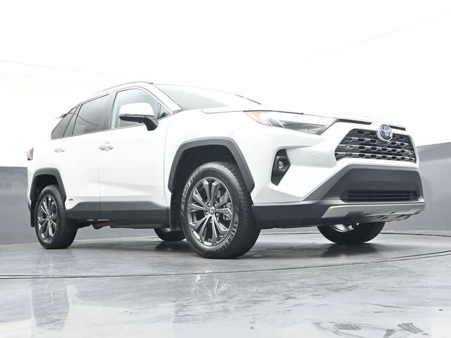 Used 2024 Toyota RAV4 Limited AWD/4WD image 31