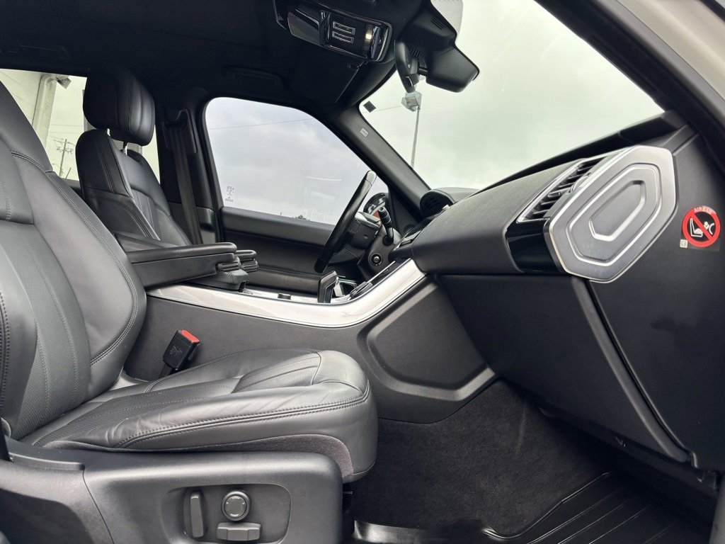 Used 2018 Land Rover Range Rover Sport HSE image 20
