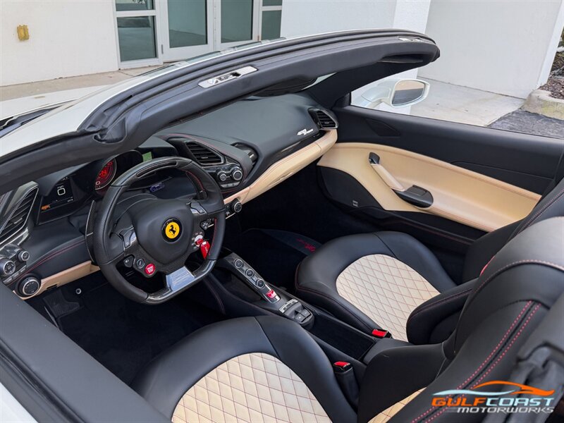 Used 2018 Ferrari 488 Spider RWD image 2