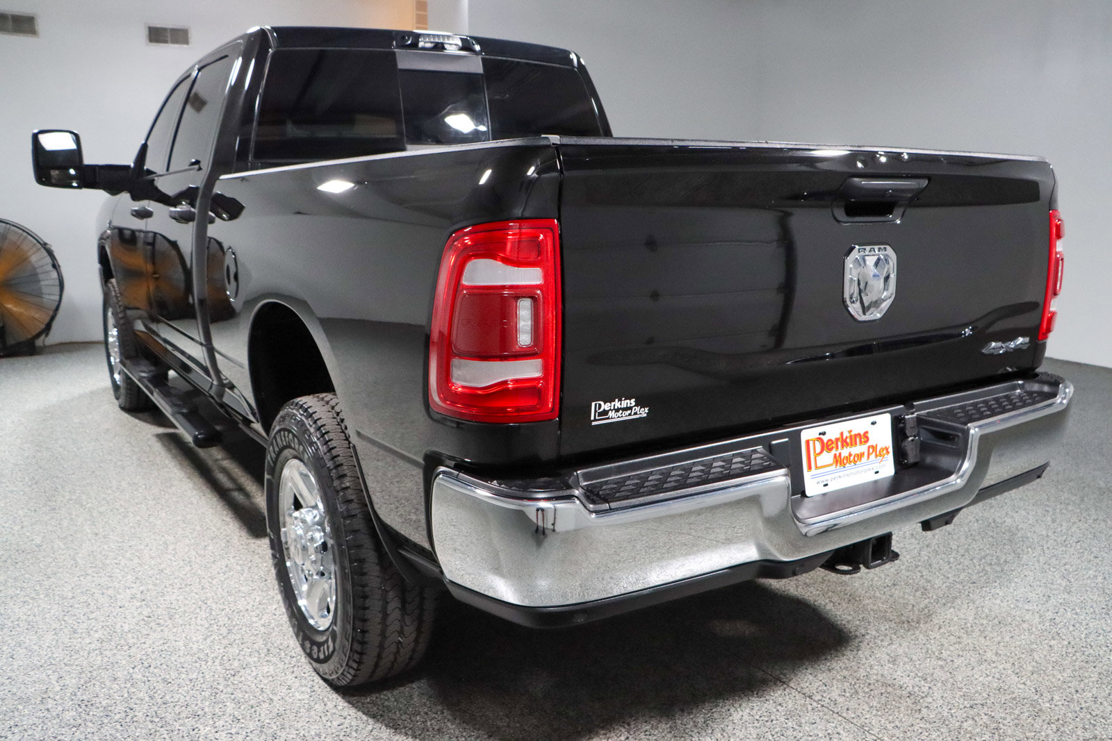 Used 2023 RAM 2500 Tradesman w/ Towing Technology Group image 9