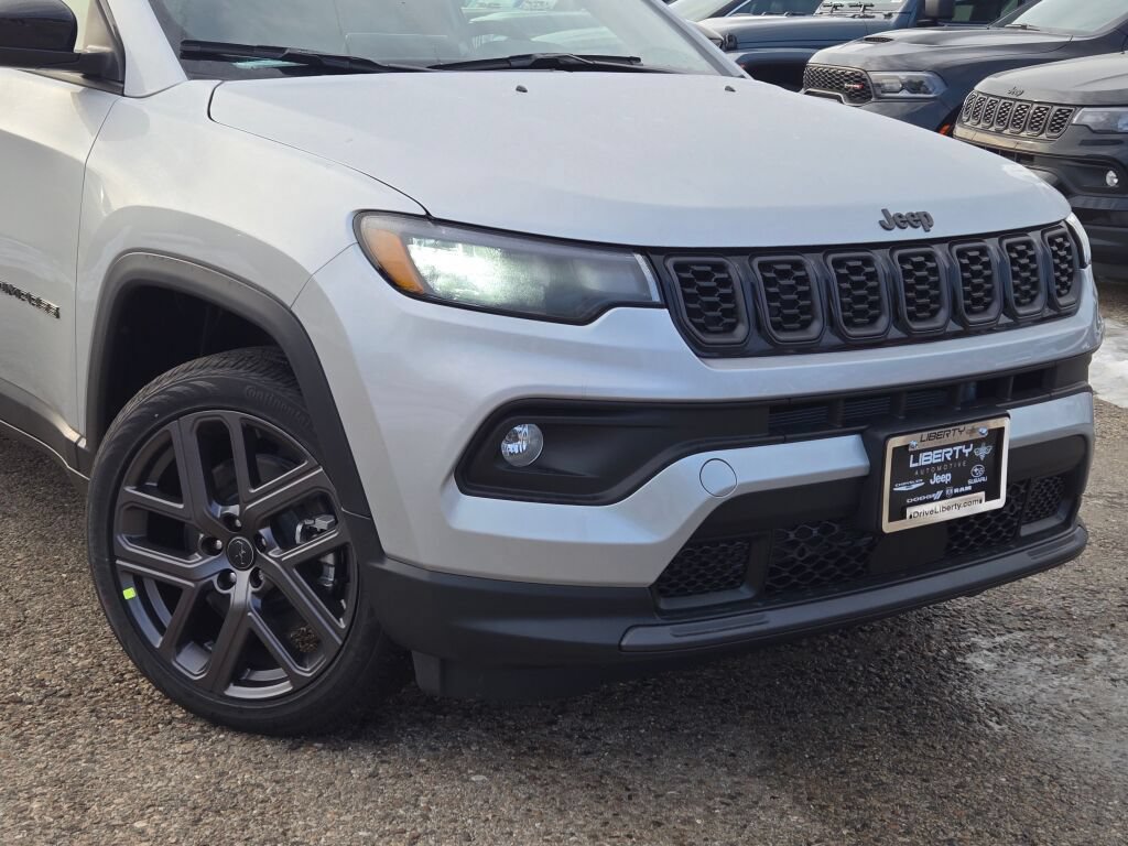 New 2026 Jeep Compass Latitude AWD/4WD image 3