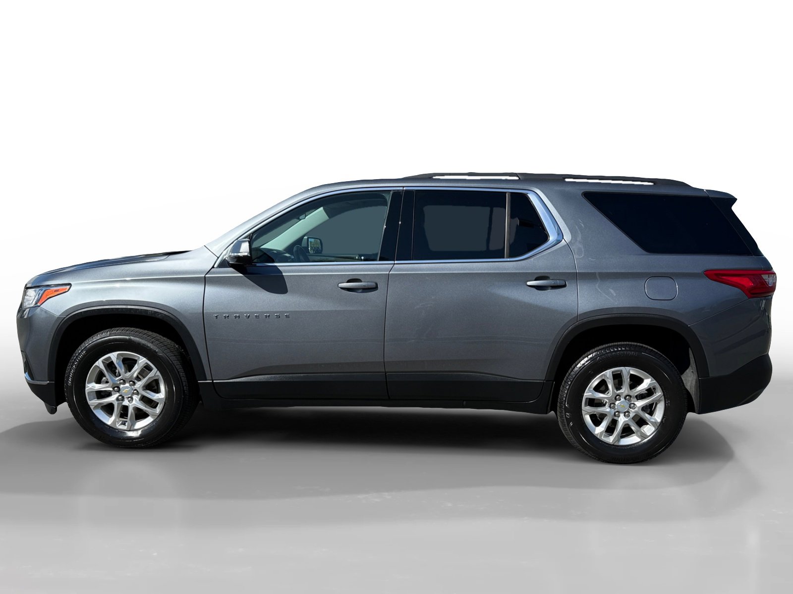 Used 2020 Chevrolet Traverse LT w/ LPO, Cargo Package image 2