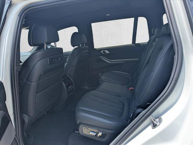 Used 2021 BMW X7 M50i AWD/4WD image 12