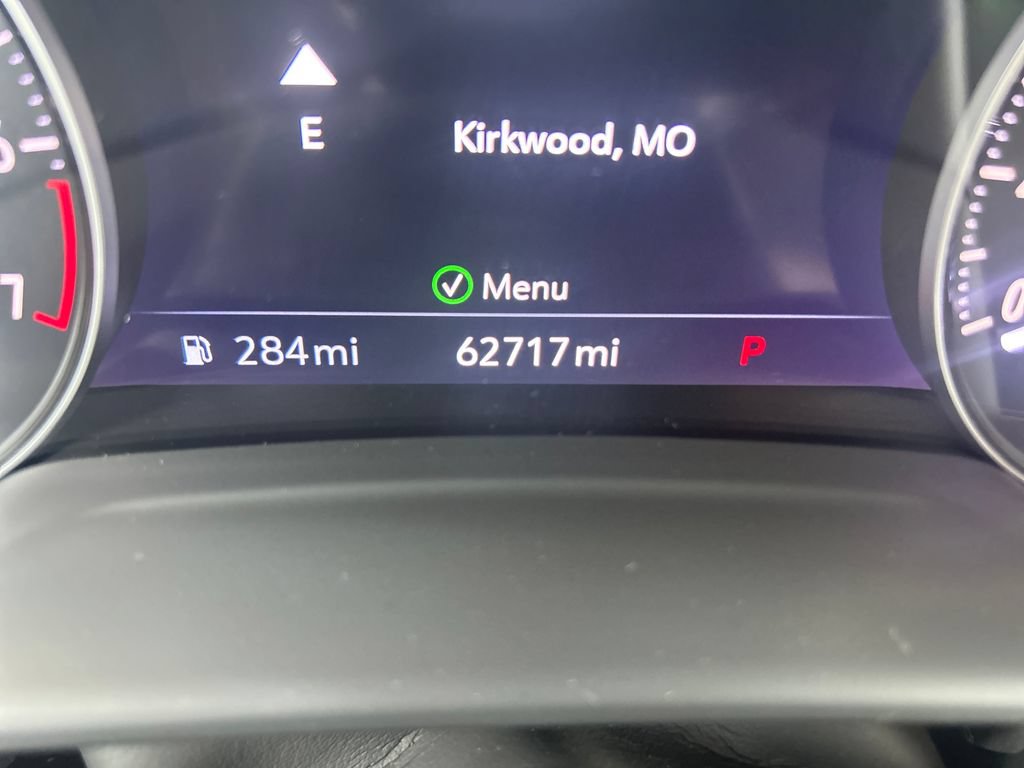 Used 2021 Buick Envision Essence w/ Technology Package I FWD image 21