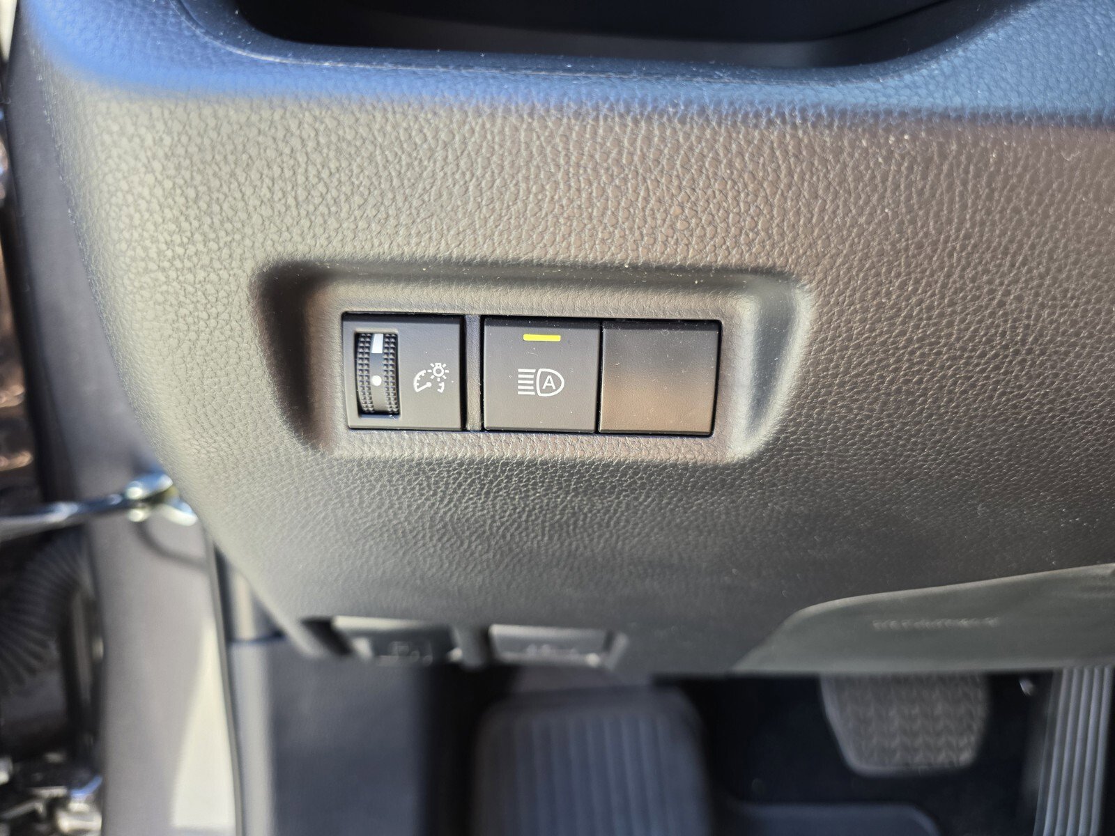 Certified 2024 Toyota RAV4 LE FWD image 26