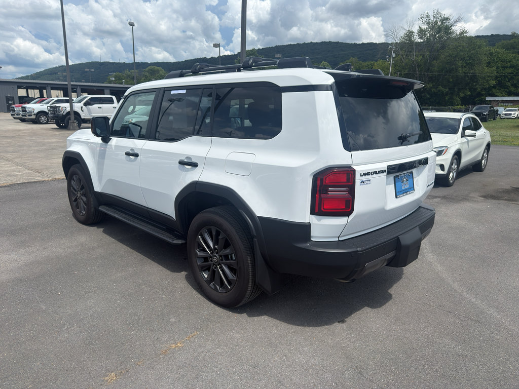 Used 2026 Toyota Land Cruiser w/ Premium Package AWD/4WD image 3