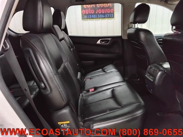 Used 2013 Nissan Pathfinder SL w/ Cargo Pkg AWD/4WD image 16